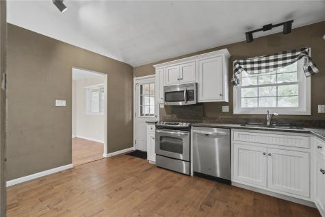 3831 Tomahawk Trail SE Cedar Rapids IA 52403