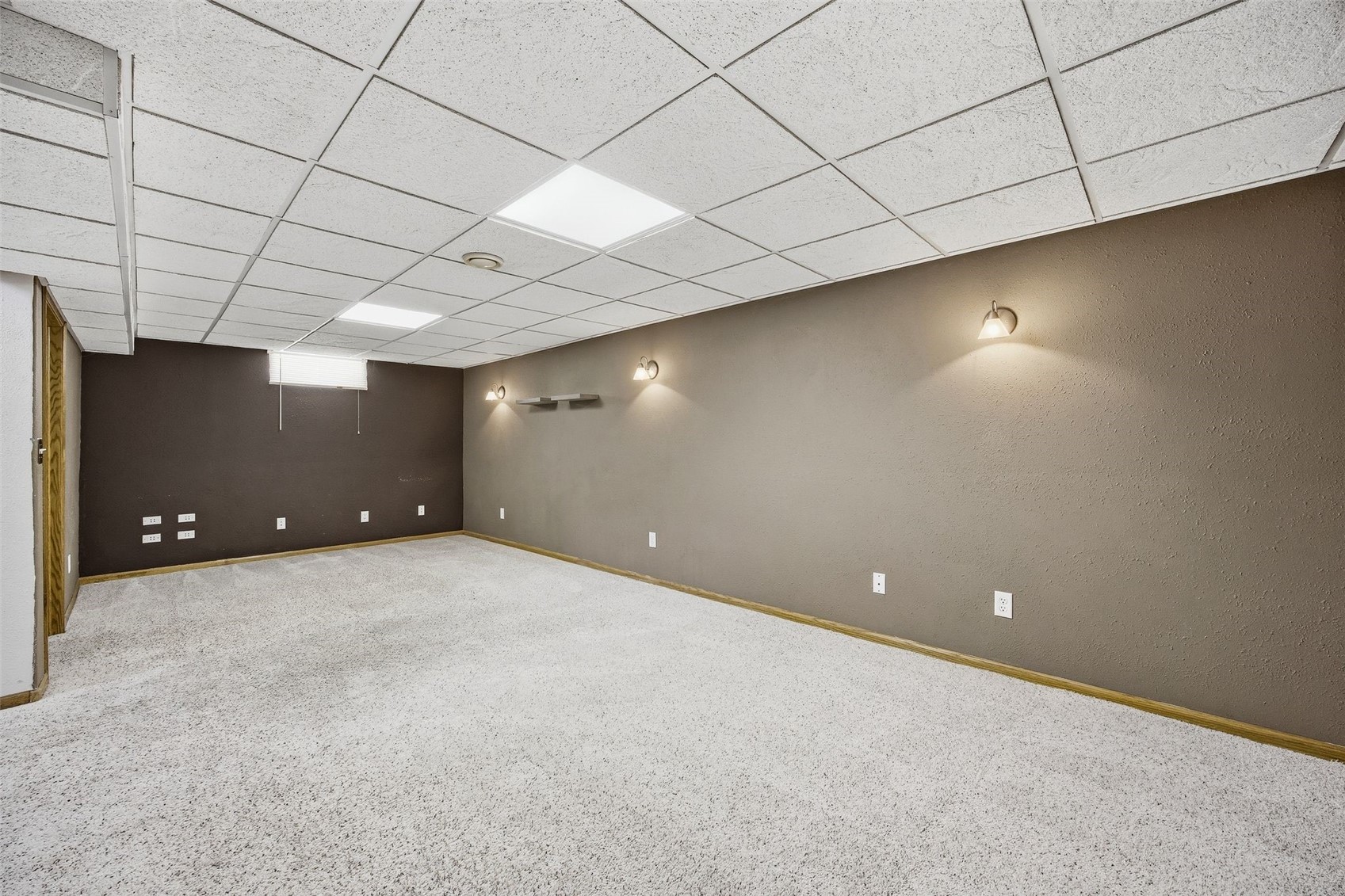 2906 Russell Drive NE Cedar Rapids IA 52402
