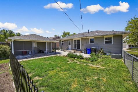 2906 Russell Drive NE Cedar Rapids IA 52402