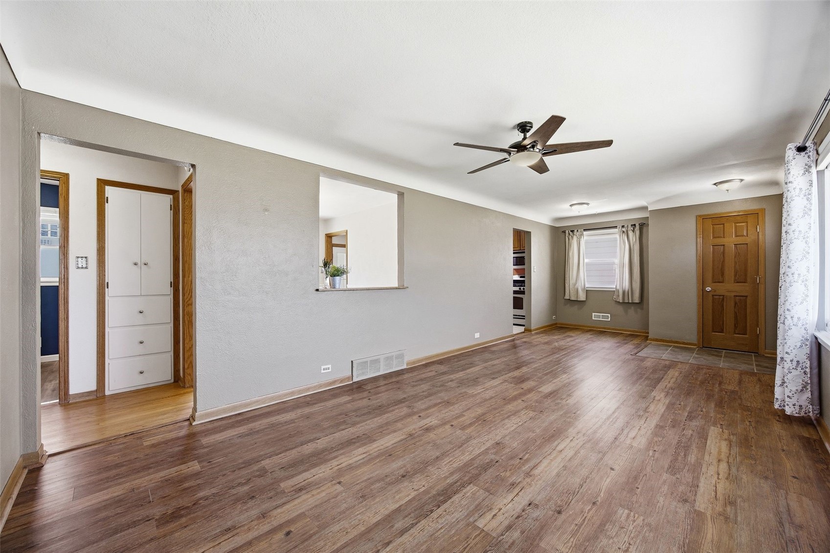 2906 Russell Drive NE Cedar Rapids IA 52402