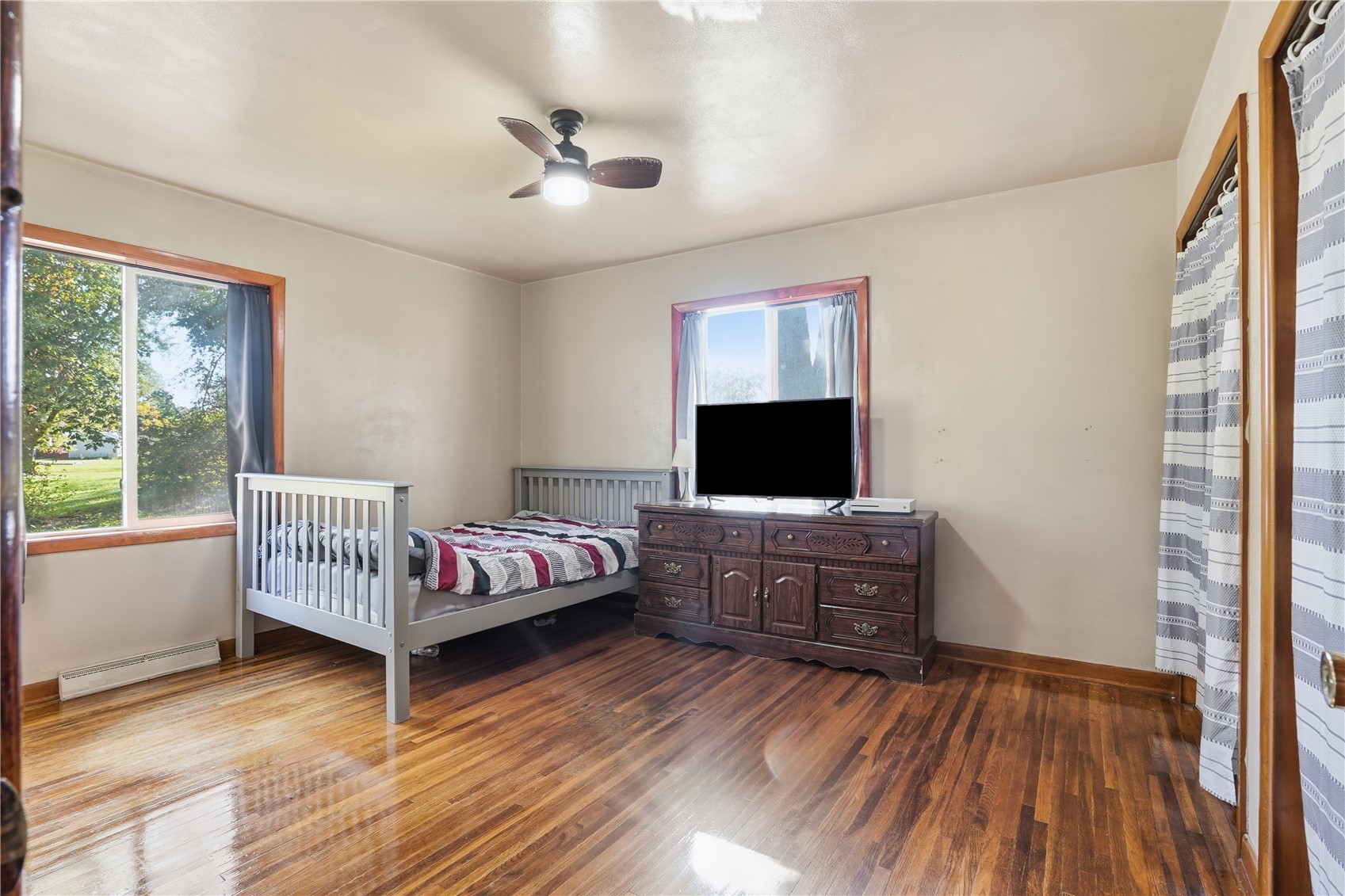 210 N 3 Street Hazleton IA 50641