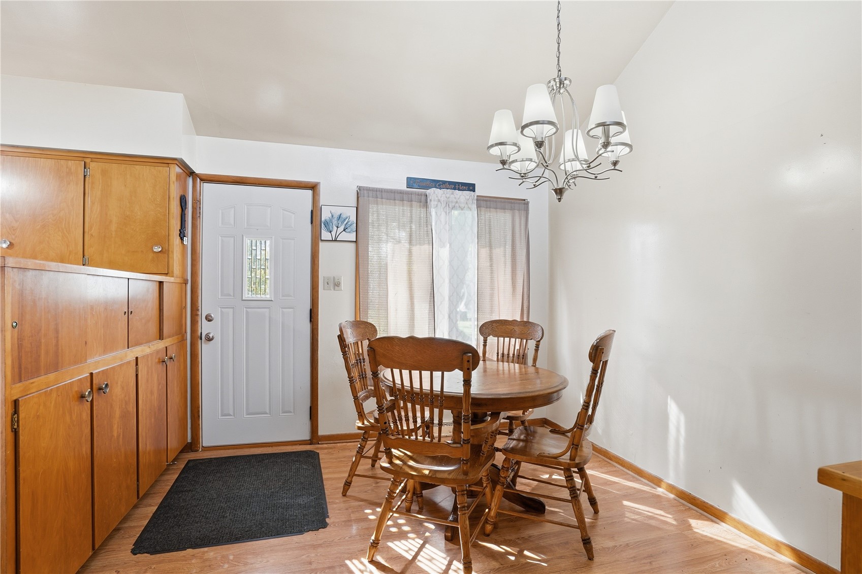 210 N 3 Street Hazleton IA 50641