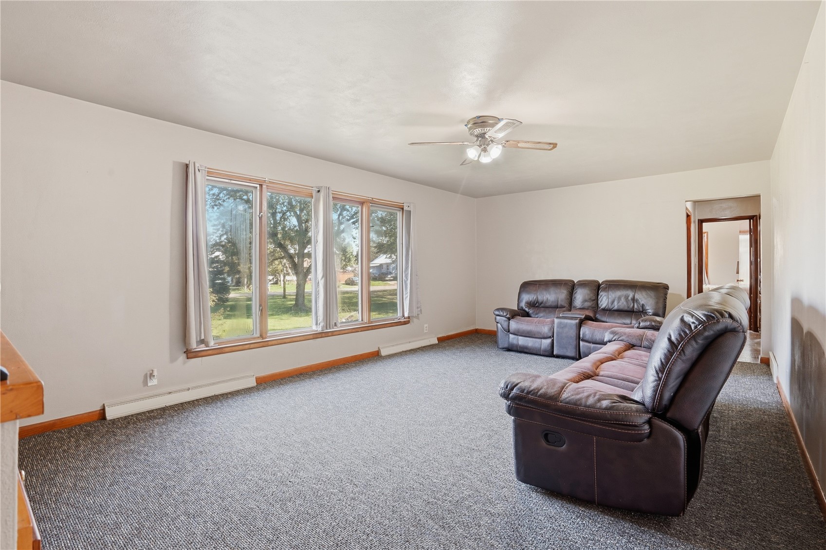 210 N 3 Street Hazleton IA 50641