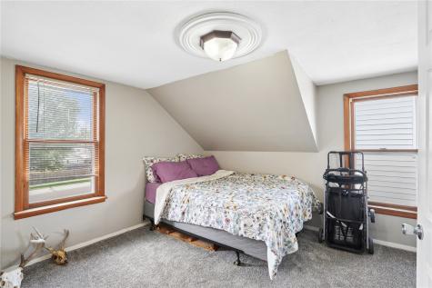 1129 16th Avenue SW Cedar Rapids IA 52404
