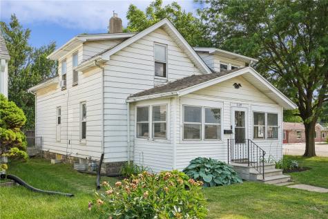 1129 16th Avenue SW Cedar Rapids IA 52404