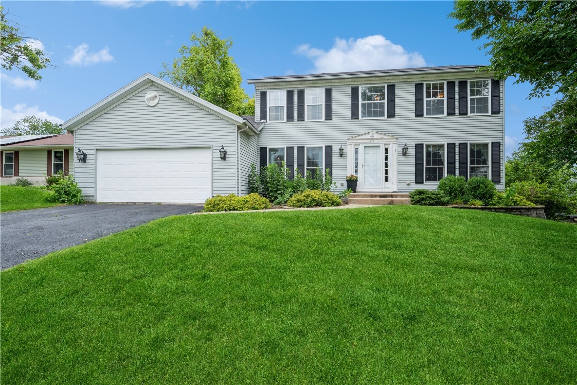 111 Stone Hedge Drive NW Cedar Rapids IA 52405