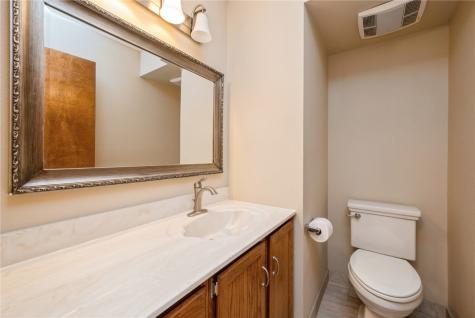 111 Stone Hedge Drive NW Cedar Rapids IA 52405