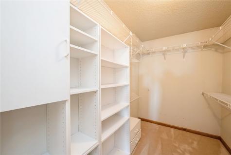 111 Stone Hedge Drive NW Cedar Rapids IA 52405