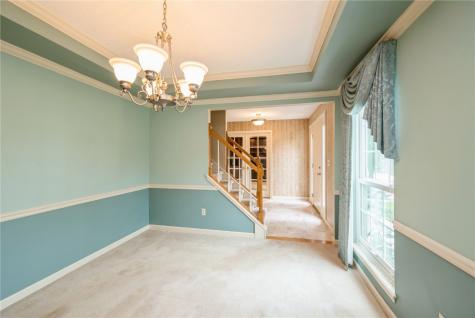 111 Stone Hedge Drive NW Cedar Rapids IA 52405