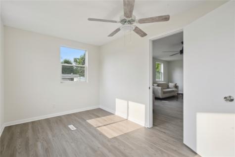 395 S Troy Road Robins IA 52328