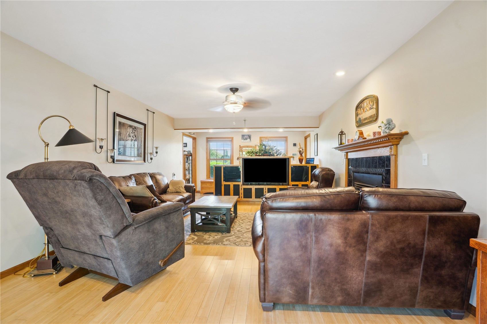 2545 F52 Trail Parnell IA 52325