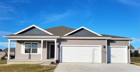 7613 Crossroads Drive SW Cedar Rapids IA 52404
