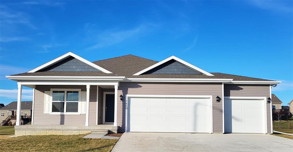 7613 Crossroads Drive SW Cedar Rapids IA 52404