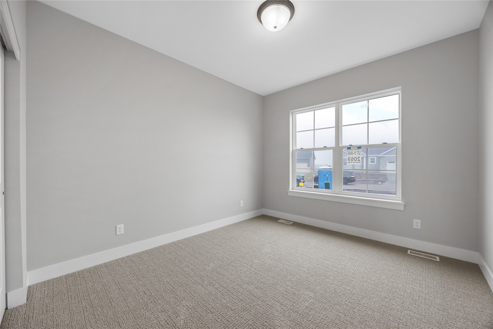 3667 Mcclain Way Hiawatha IA 52233