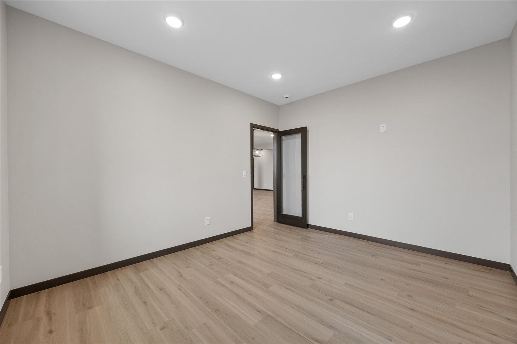 3667 Mcclain Way Hiawatha IA 52233