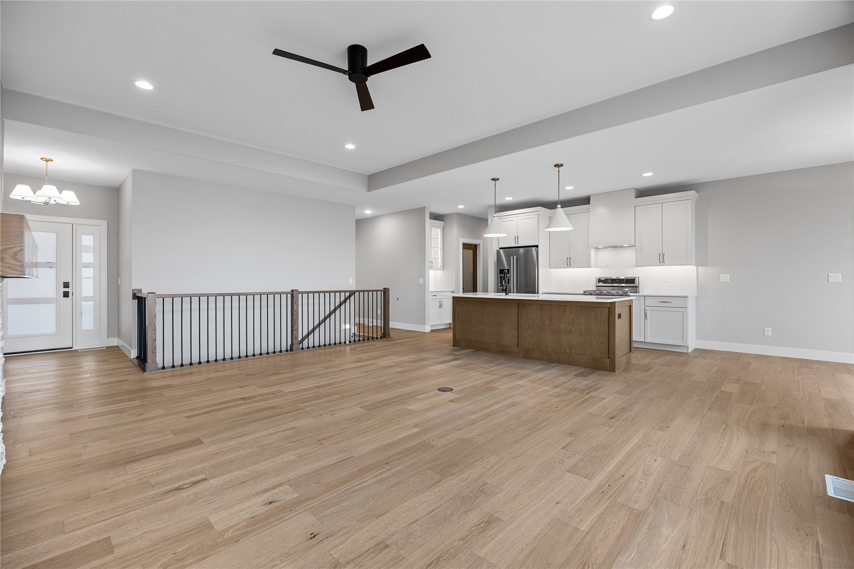 3667 Mcclain Way Hiawatha IA 52233