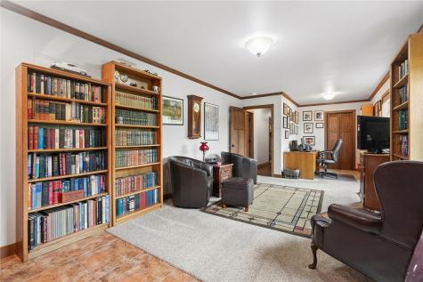 285 Jappa Road Ely IA 52227