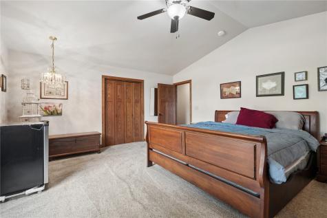 285 Jappa Road Ely IA 52227