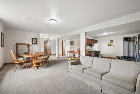 285 Jappa Road Ely IA 52227