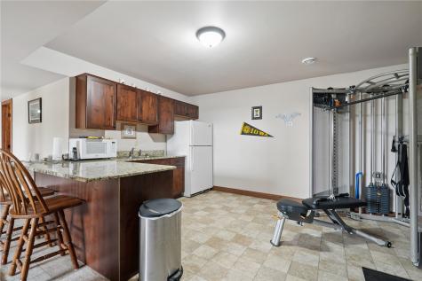 285 Jappa Road Ely IA 52227
