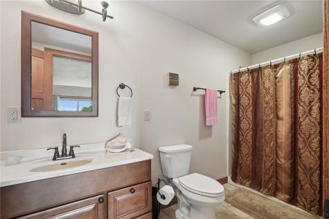 285 Jappa Road Ely IA 52227