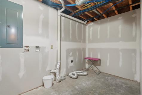 285 Jappa Road Ely IA 52227