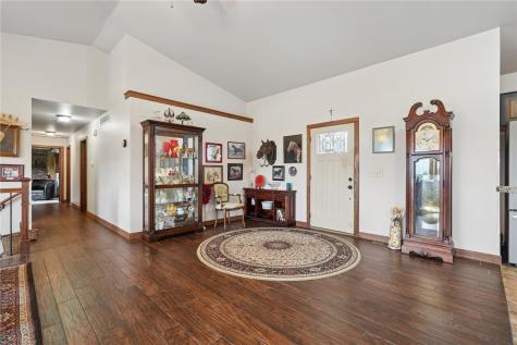 285 Jappa Road Ely IA 52227