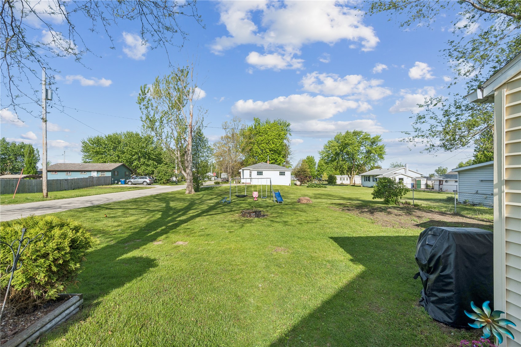 207 Center Avenue Urbana IA 52345