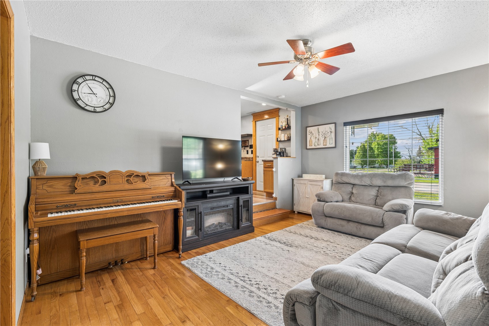 207 Center Avenue Urbana IA 52345