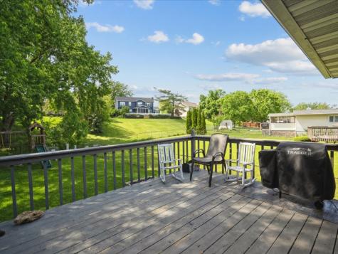 6615 Brentwood Drive NE Cedar Rapids IA 52402