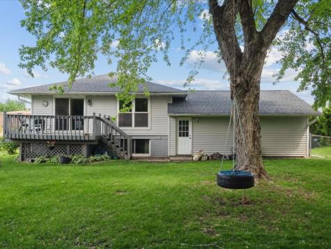 6615 Brentwood Drive NE Cedar Rapids IA 52402