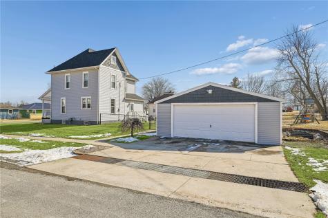 201 1ST Avenue Atkins IA 52206
