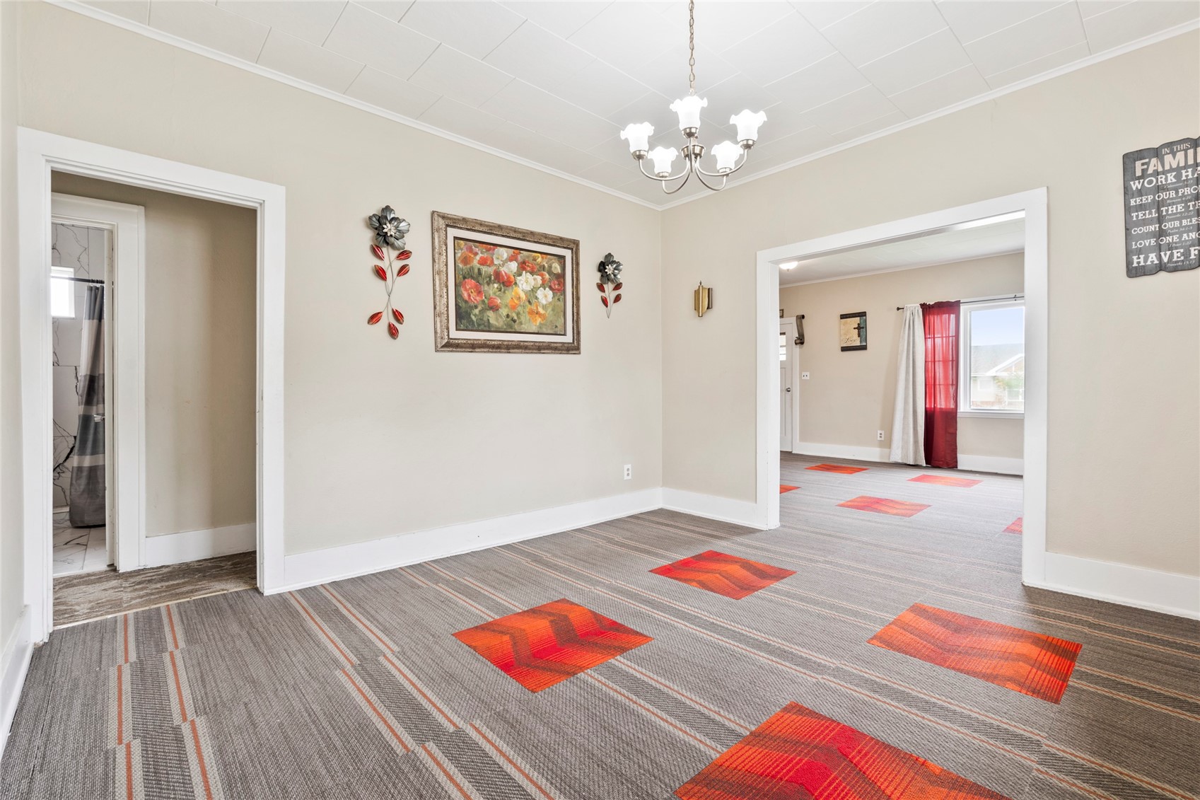958 S Iowa Avenue Washington IA 52353