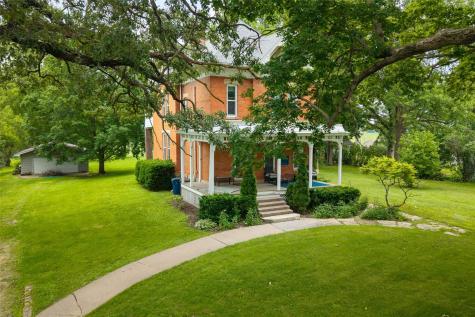 320 East Street Tipton IA 52772
