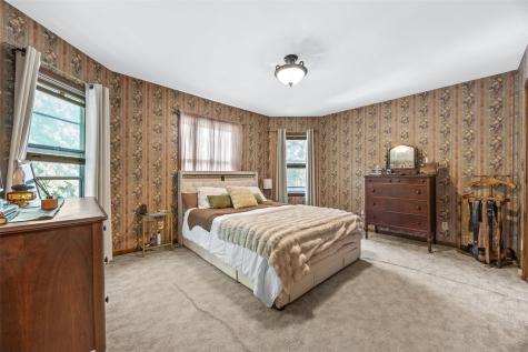 205 S Ford Street Anamosa IA 52205