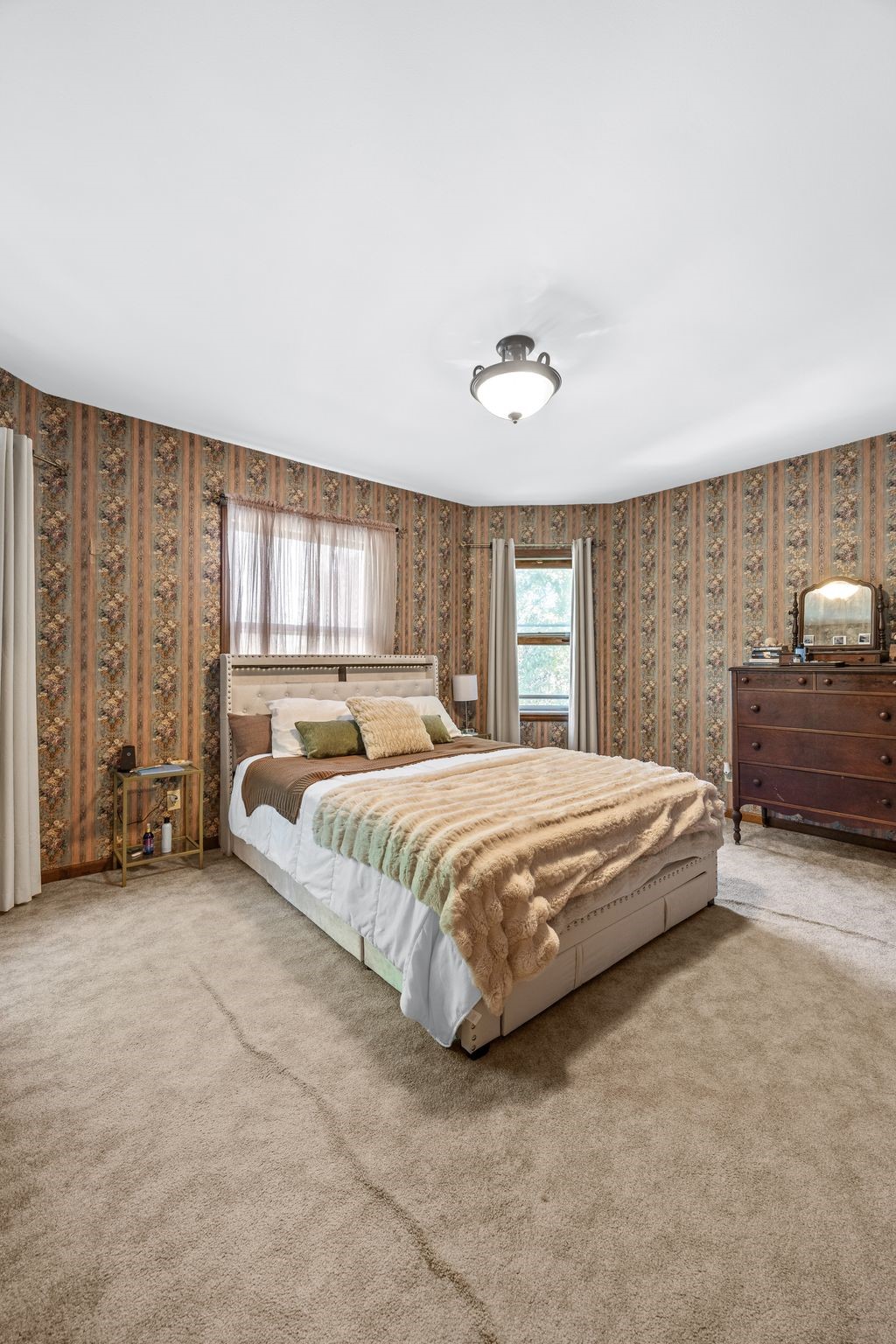 205 S Ford Street Anamosa IA 52205