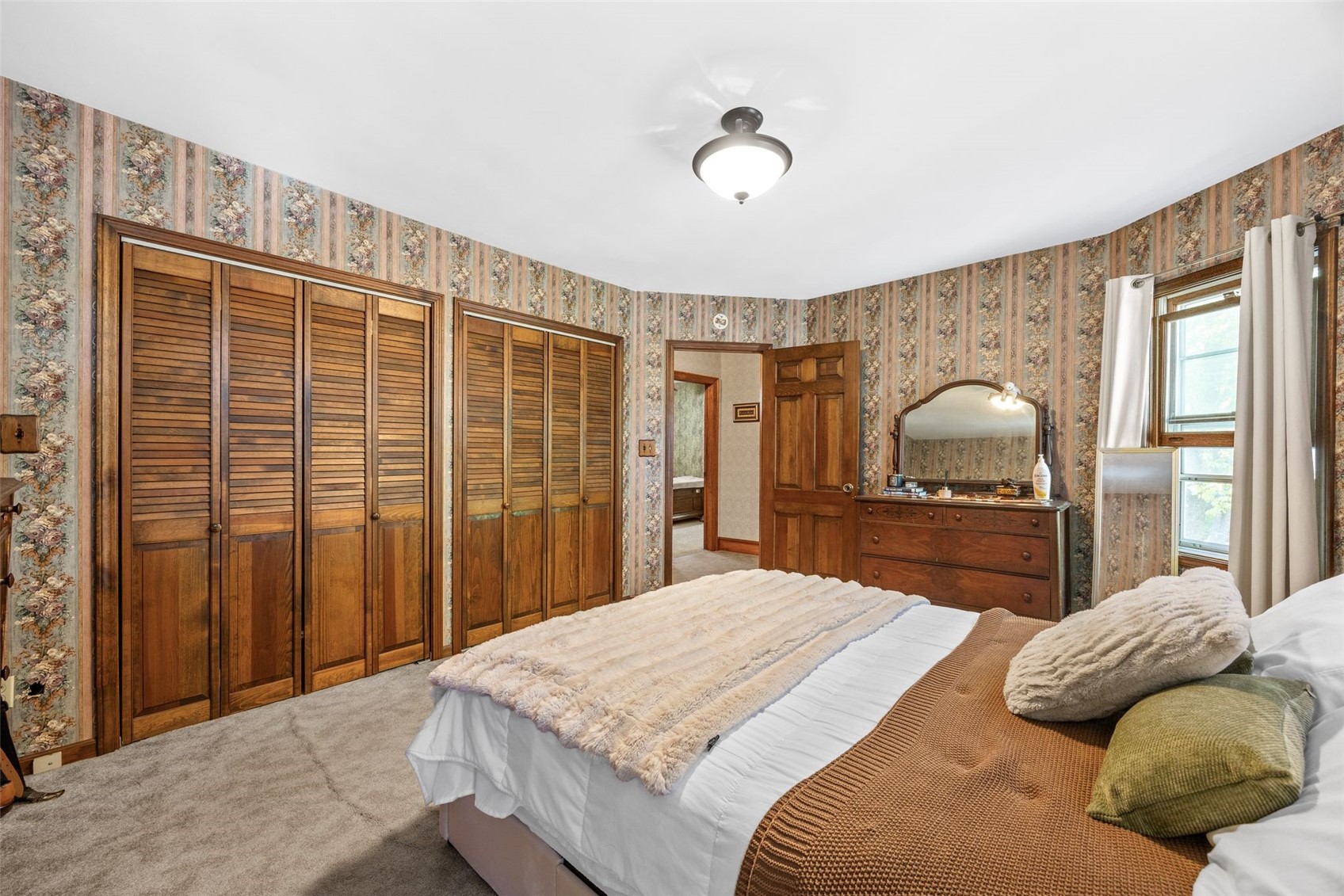205 S Ford Street Anamosa IA 52205