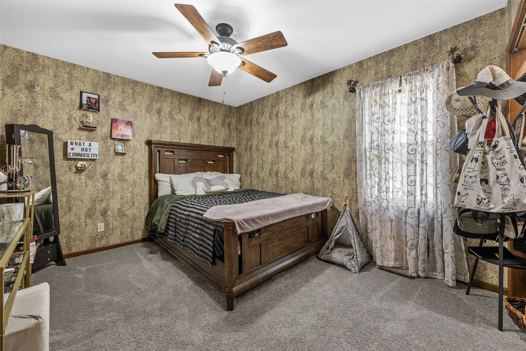 205 S Ford Street Anamosa IA 52205