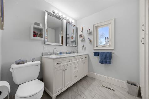205 S Ford Street Anamosa IA 52205