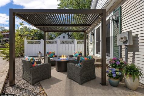 205 S Ford Street Anamosa IA 52205