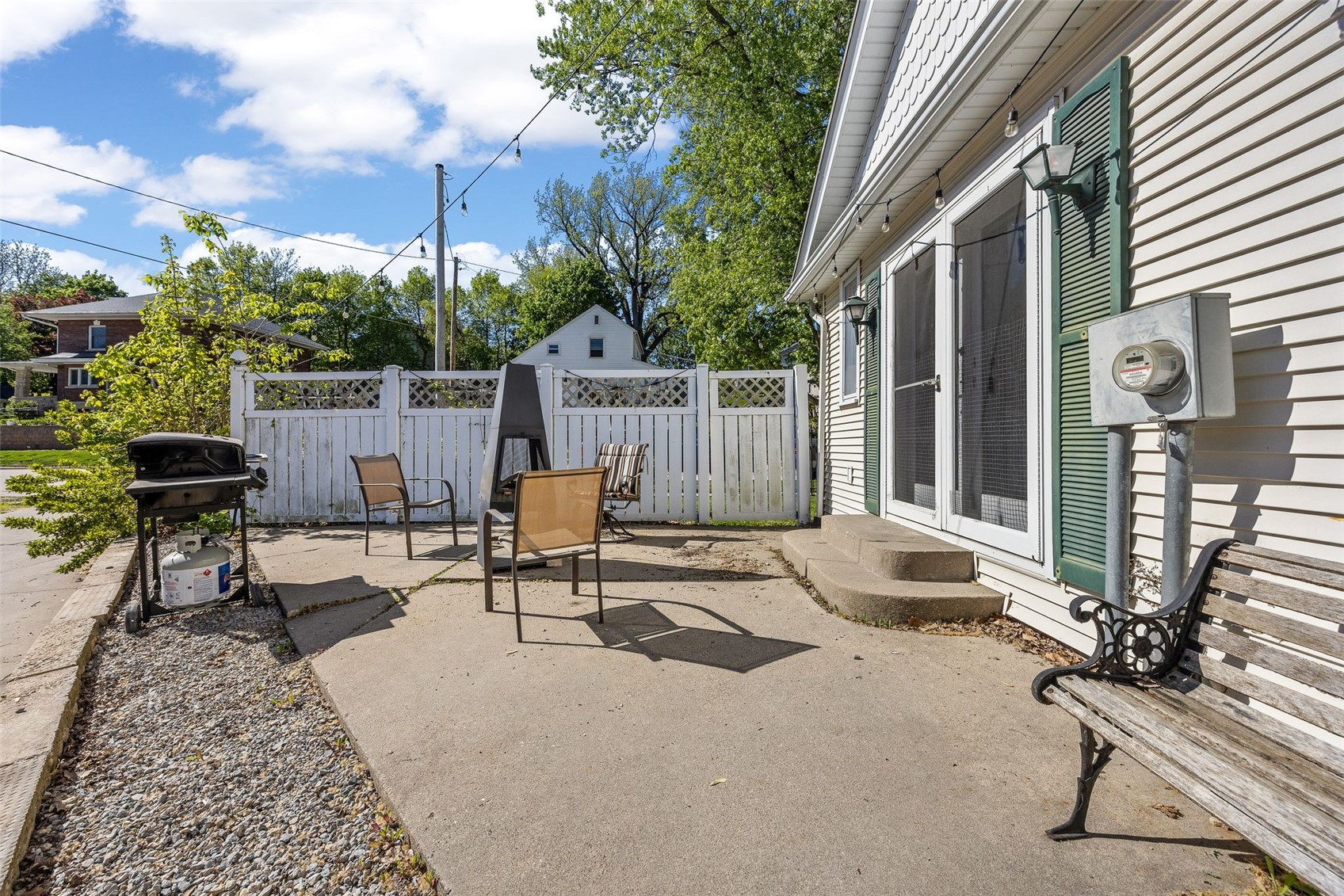 205 S Ford Street Anamosa IA 52205