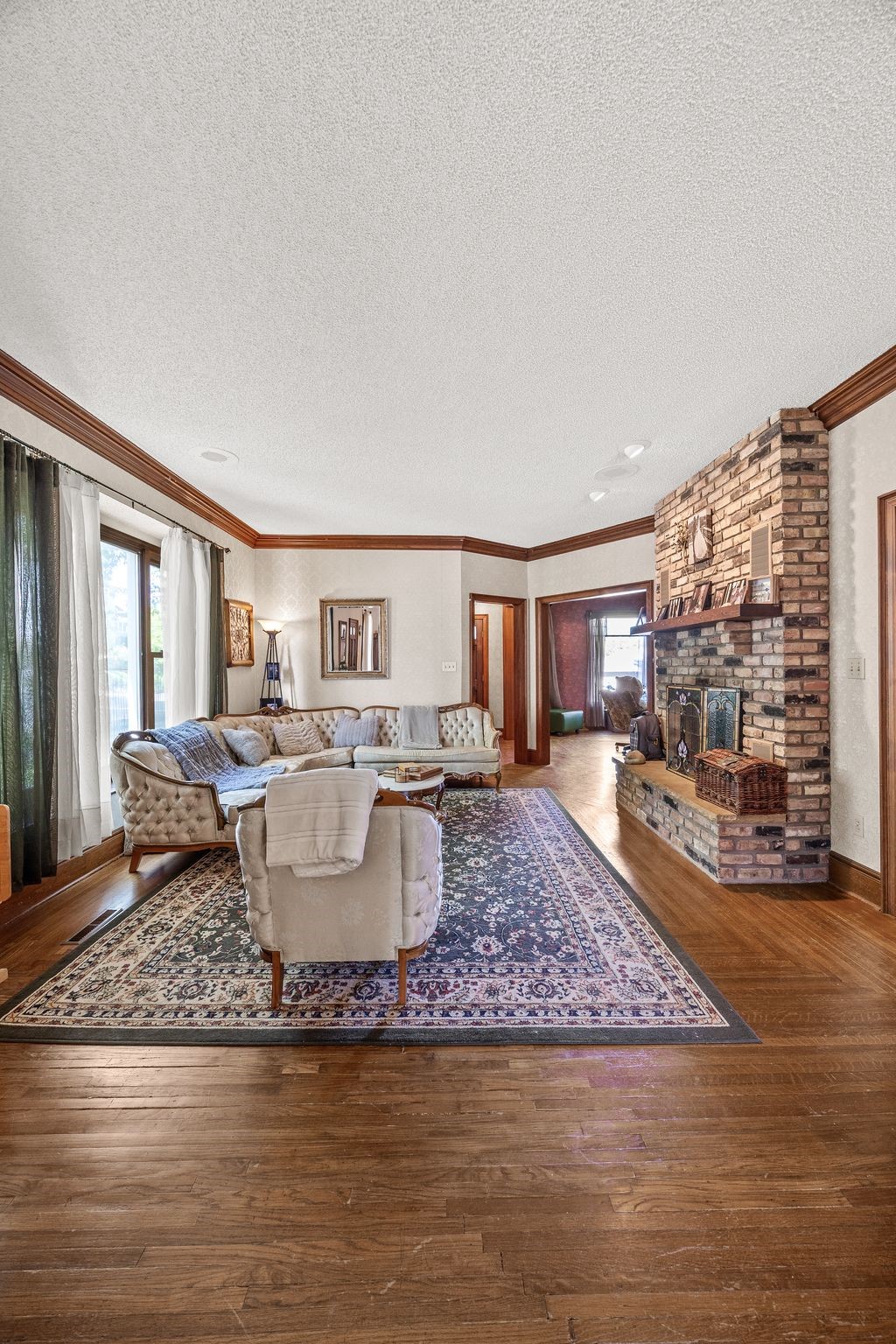 205 S Ford Street Anamosa IA 52205