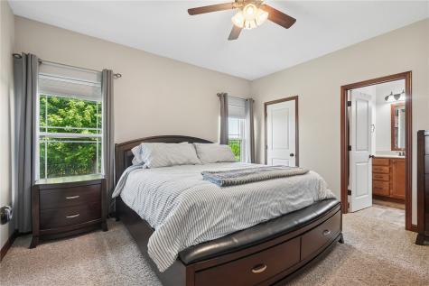 10 N Sunset Drive North Liberty IA 52317