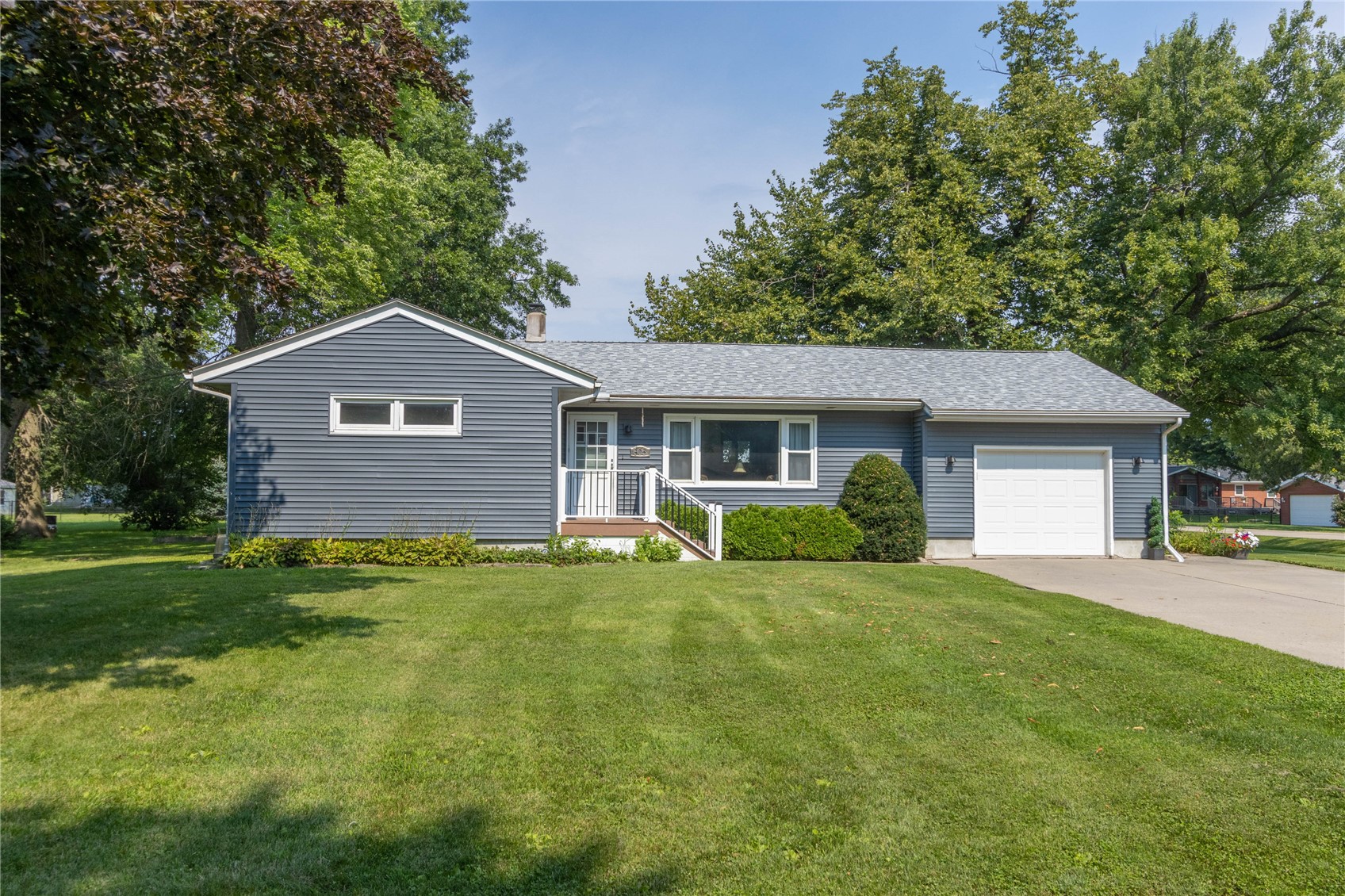 805 31st Avenue Amana IA 52203