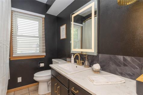 805 31st Avenue Amana IA 52203