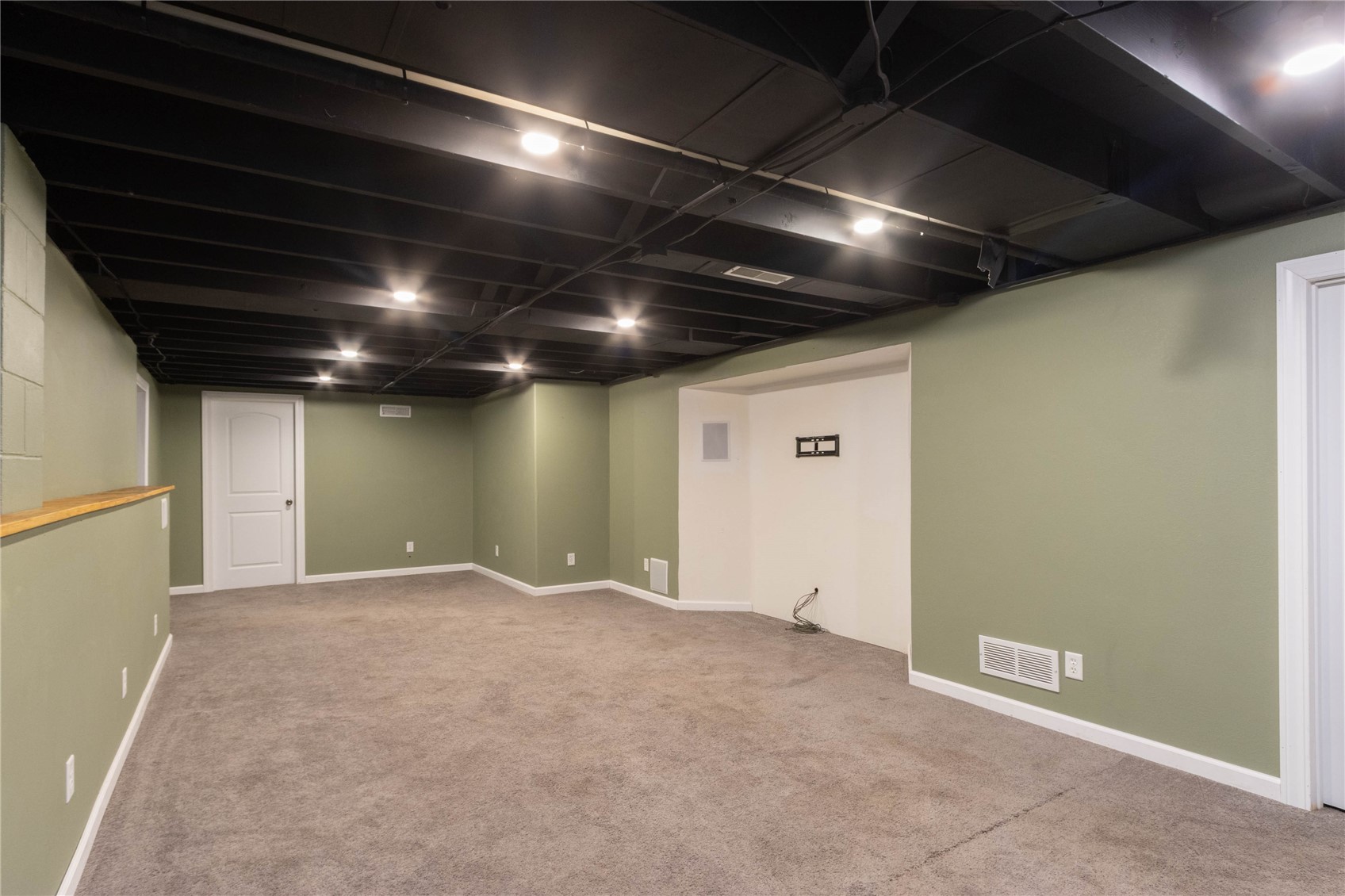805 31st Avenue Amana IA 52203