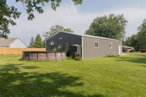 805 31st Avenue Amana IA 52203