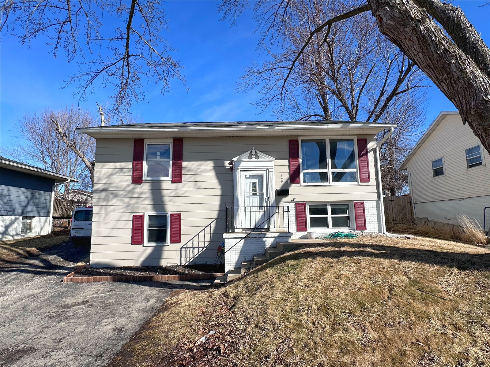 145 Belvedere Drive NW Cedar Rapids IA 52405