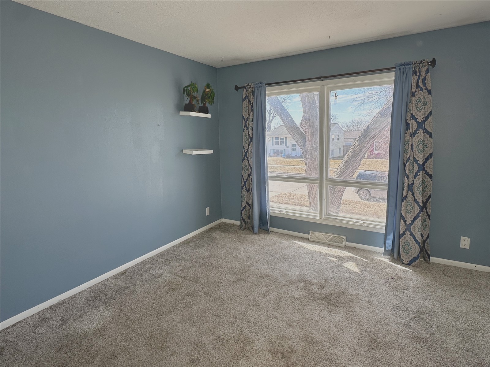 145 Belvedere Drive NW Cedar Rapids IA 52405