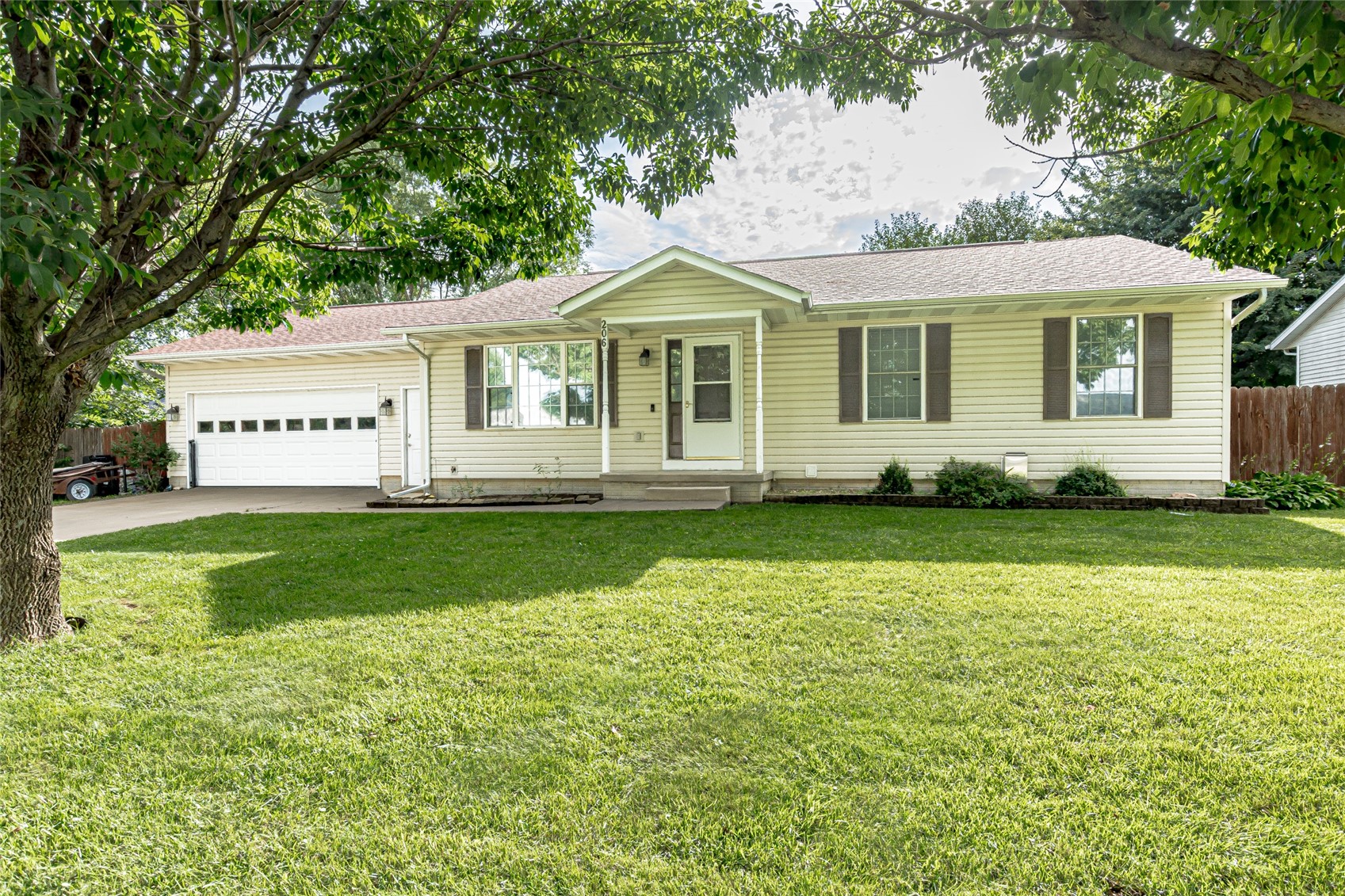 206 Hope Avenue Urbana IA 52345